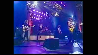 ♪ I want to get away ♪ - Count Me In