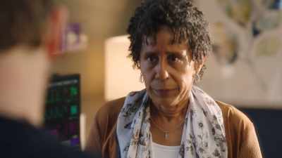 I want to help you, - The Resident