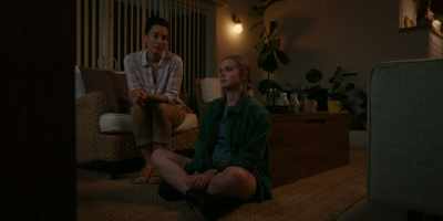- I want it.
- What? Really? - The Last Thing He Told Me