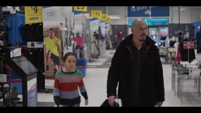I want to look over here. - Mr Inbetween