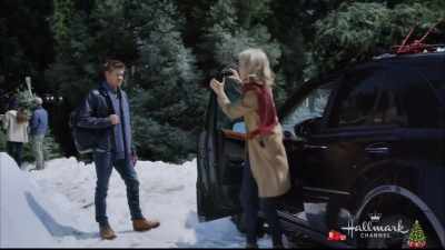 I want your mom
to have a great show, - Road to Christmas