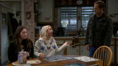 I want to see your expression
when she comes in, - The Conners