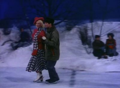 I want to spoon - By the Light of the Silvery Moon