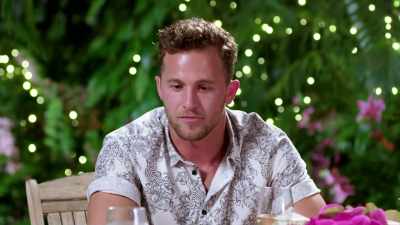 I WANT THE LEAVE HERE HOPEFULLY
IN A RELATIONSHIP. - Love Island
