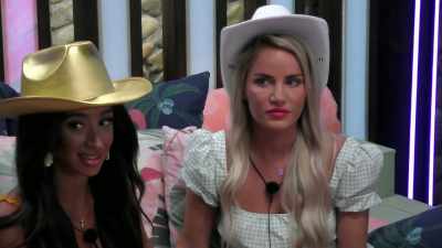 >> I WANT TO KNOW, WHAT ARE YOUR
TYPES? - Love Island