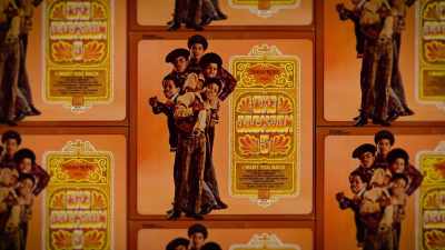 ♪ "I Want You Back"
by The Jackson 5 ♪ - Thriller 40