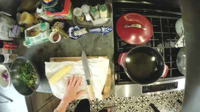 - I want you to take a clean towel - Selena + Chef