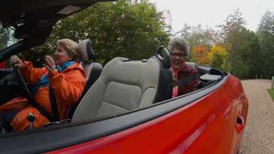 I want you to think
supermodels like Kate Moss. - Extraordinary Escapes with Sandi Toksvig