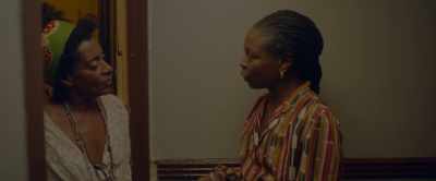 I wanted to ask you a
favor please my sister. - Farewell Amor
