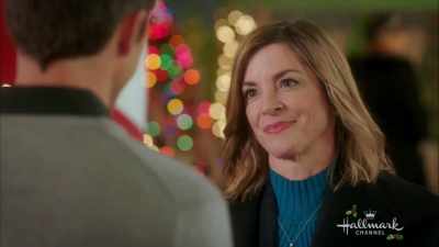 I wanted to come down
to see how you were doing. - Sharing Christmas
