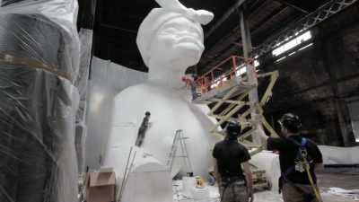 I wanted to create
a compelling space to enter. - Black Art: In the Absence of Light