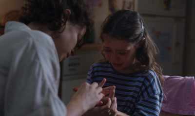 I wanted to peel it
like a snake like you do. [sniffles] - The Lost Daughter