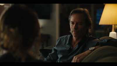 -I wanted to tell you.
-Yeah, it's okay. - Mare of Easttown