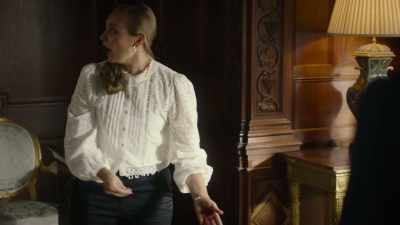 I was... looking for
some student grant forms, - Murder in Provence