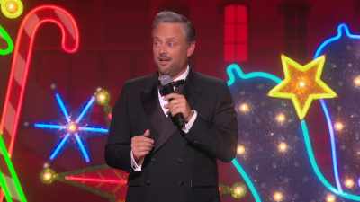 I was, "We got a good
little thing going here." - Nate Bargatze's Nashville Christmas
