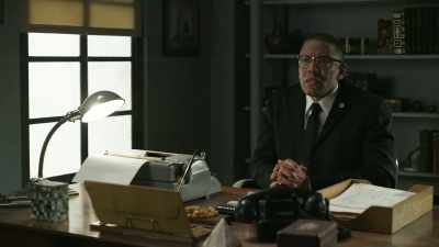 I wasn't aware
Betty came to see you. - Godfather of Harlem