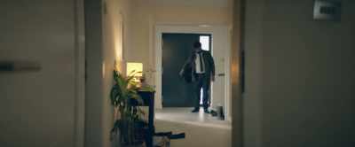 ♪ I watched it
for a little while - Avoidance