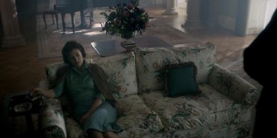 We said 11:00. - The Crown