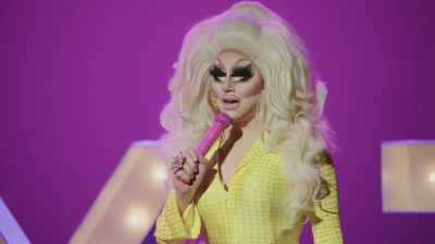 I was wearing exactly
this. [whimpers] - Trixie Mattel: Skinny Legend