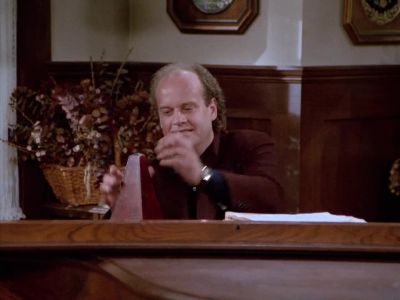 I-- Well-- Maybe I should get going. - Frasier