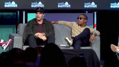 I went to Instagram
and found this guy named Reggie Muscles - Fyre
