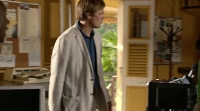 I went to that restaurant last night. - Death in Paradise