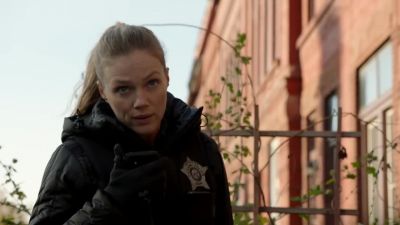 We're set in the back. - Chicago P.D.