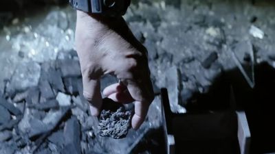 What is that, a meteorite? - 9-1-1: Lone Star