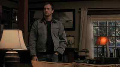 Why don't you sit down, Jake? - In Treatment