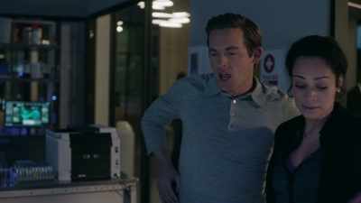 - I will destroy you.
- Can't wait. - The Rookie: Feds
