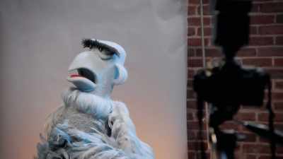I will hold perfectly still. - Muppets Now