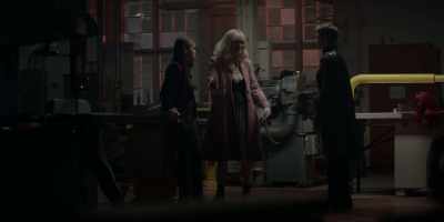 I WILL KILL EVERYONE ELSE
IN THIS SCHOOL, THOUGH. - Batwoman