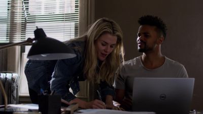 I will let you know
as soon as I find him. I promise. - Marvel's Jessica Jones