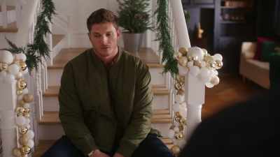 I will even take a hair cut on
my pay check to keep you here. - Christmas in the Spotlight