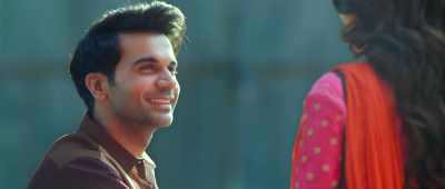 I will take a loan before
my retirement, - Shaadi Mein Zaroor Aana