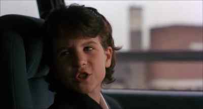 - I wish dad was here.
- So do I. - Paperhouse
