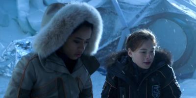 I wish Dad would hurry up
so we can get down there. - Lost in Space