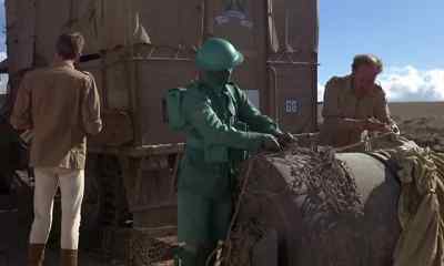 I wish I had 20 like you, Corporal Dooley. - How I Won the War