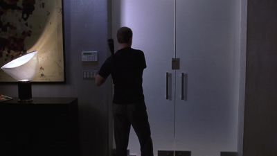 I wish I was standing on a carpet - The Kid