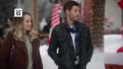 - I wish my parents
could see this. It's inspiring. - A Royal Queens Christmas