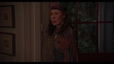 ♪ I woke up to the morning sky first ♪ - Grace and Frankie