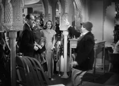 I wonder if it gets crowded
on New Year's Eve. - A Night in Casablanca