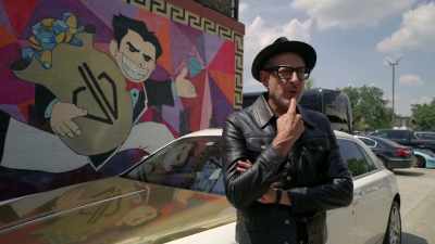 I wonder if not everyone
is from this corner - The World According to Jeff Goldblum