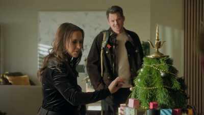 I wonder if they
have someone who - The Christmas Quest