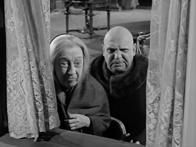 I wonder what those
people are staring at. - The Addams Family