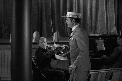 I wonder what her TOTAL weight is - The Great Ziegfeld