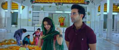 I was wondering. A few days
back you told me you loved me. - Shaadi Mein Zaroor Aana