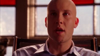 - I was wondering if I...
- Sure, Mr. Kent. - Smallville