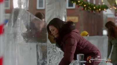 I won't be gone long.
We'll finish in time still. - Christmas Festival of Ice