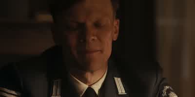 ♪ I won't ♪ ♪ Compromise ♪ - Dark
